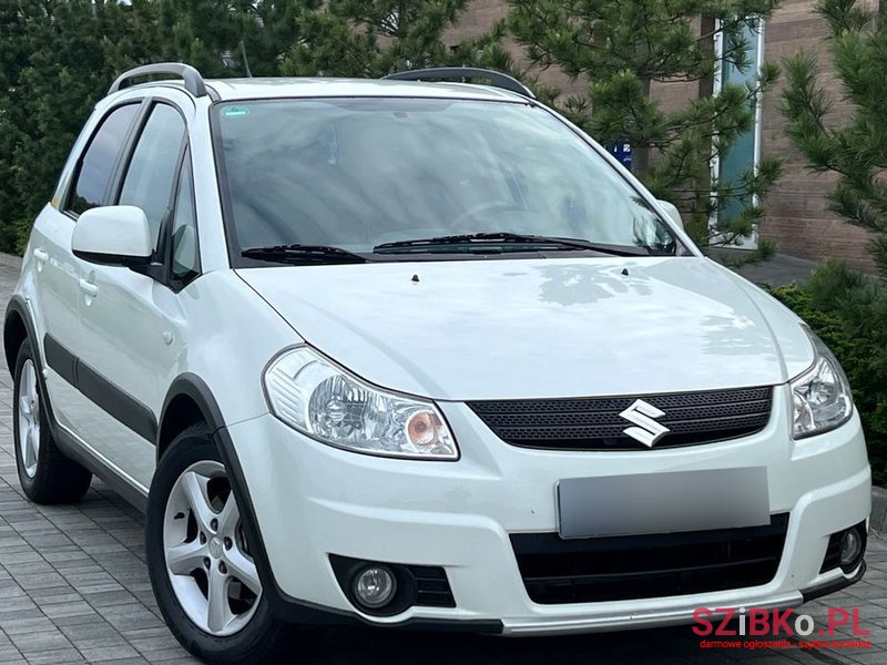 2008' Suzuki SX4 photo #1