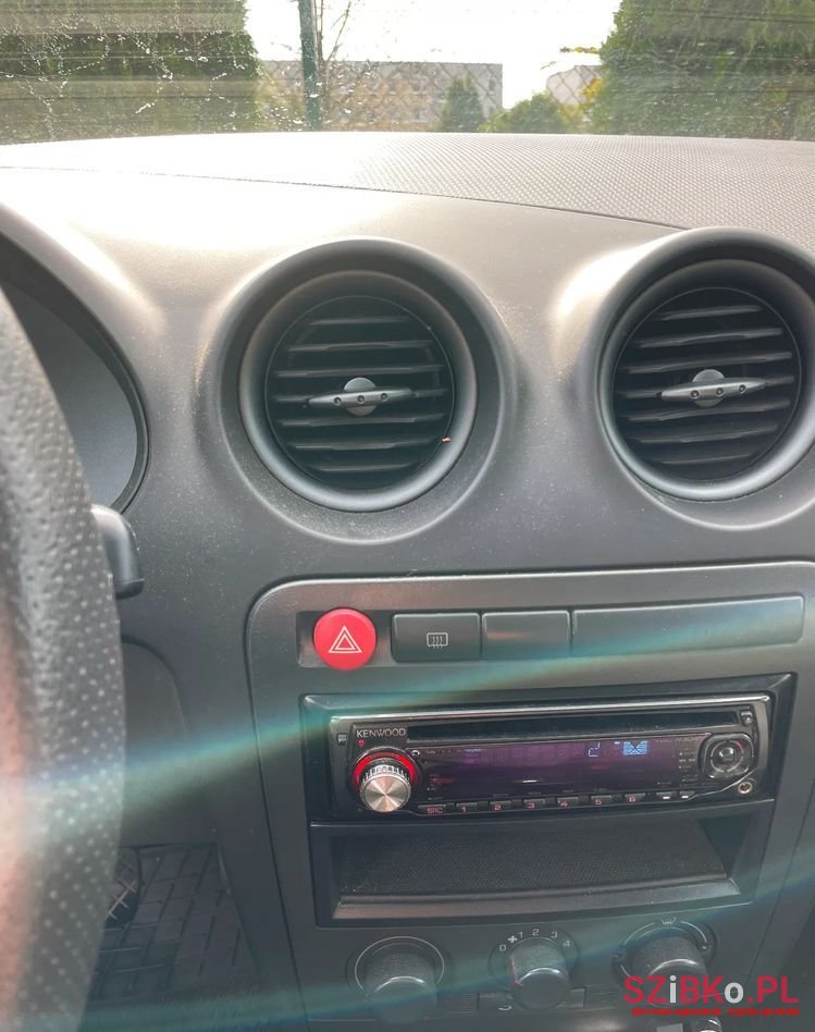 2008' SEAT Ibiza 1.4 16V Style photo #5