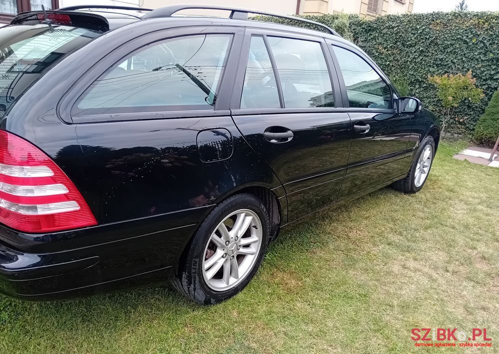 2003' Mercedes-Benz C-Class 200 T photo #6