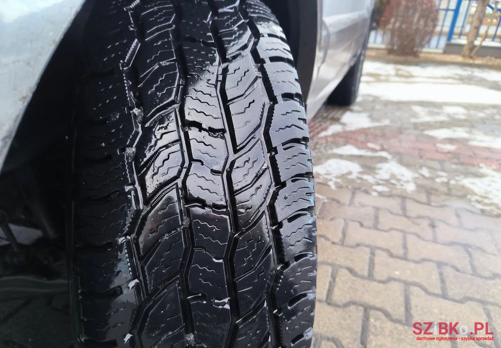 2005' Kia Sorento 3.5 V6 photo #6