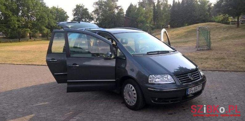 2007' Volkswagen Sharan photo #1