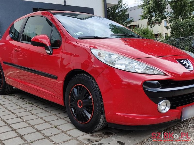 2009' Peugeot 207 photo #2