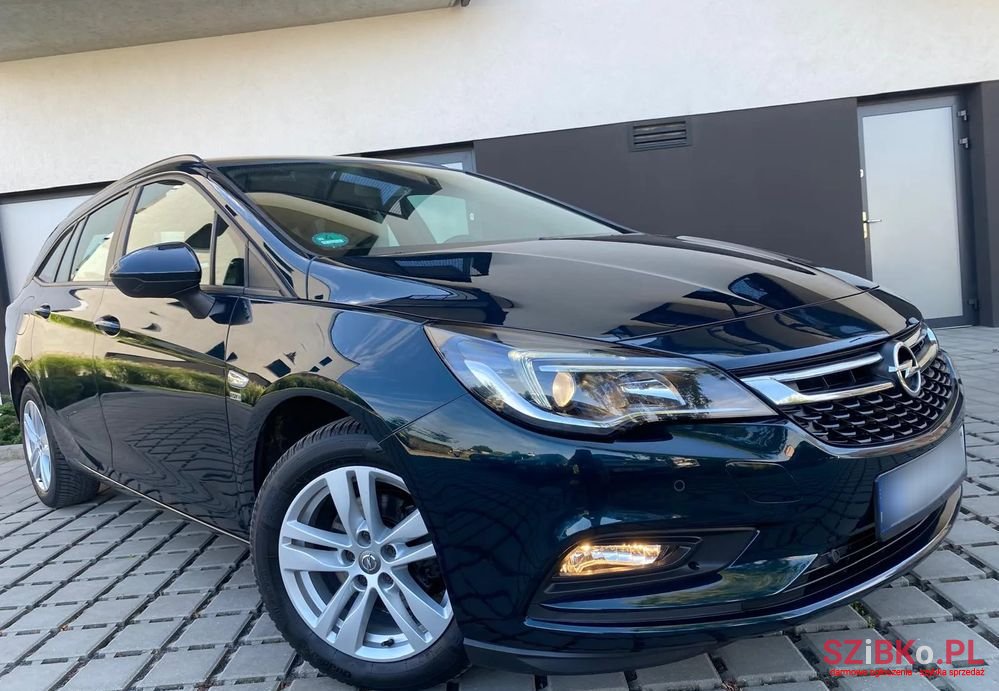 2019' Opel Astra 1.4 Turbo 120 Jahre photo #5