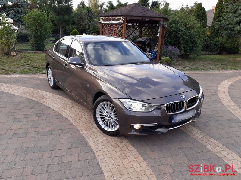 2012' BMW 3 Series photo #1