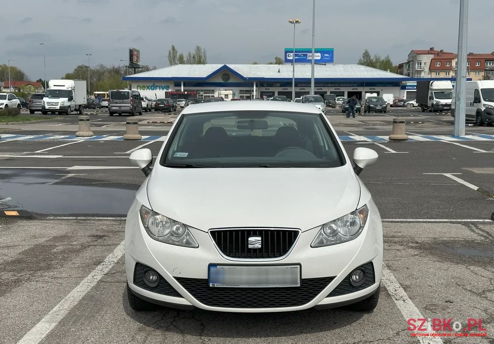 2009' SEAT Ibiza photo #2