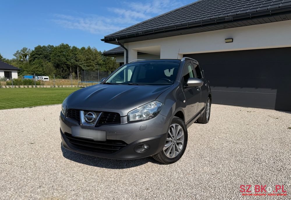 2013' Nissan Qashqai 2.0 Tekna Premium photo #2