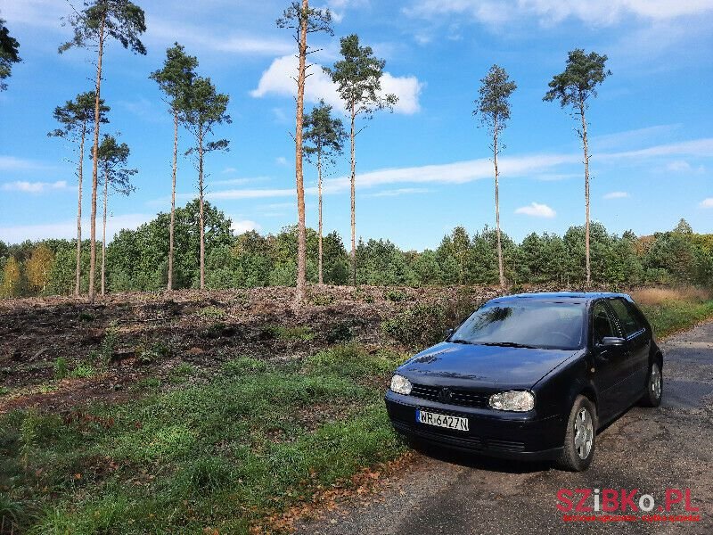 1999' Volkswagen Golf photo #5