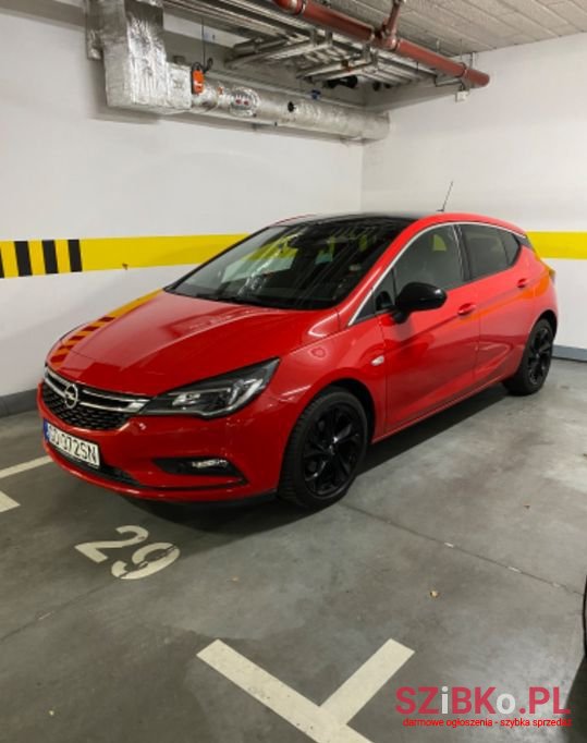 2018' Opel Astra photo #1