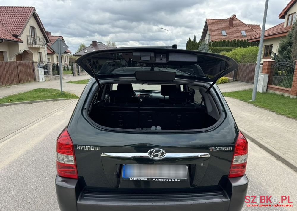 2005' Hyundai Tucson photo #4