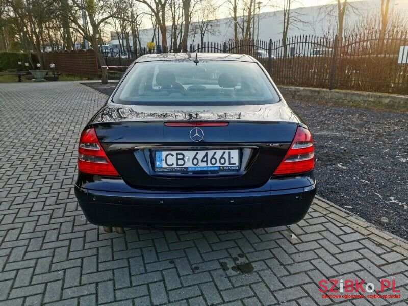 2004' Mercedes-Benz Klasa E photo #6