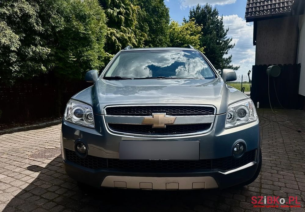2011' Chevrolet Captiva 2.4 2Wd 7 Sitzer Ls photo #2