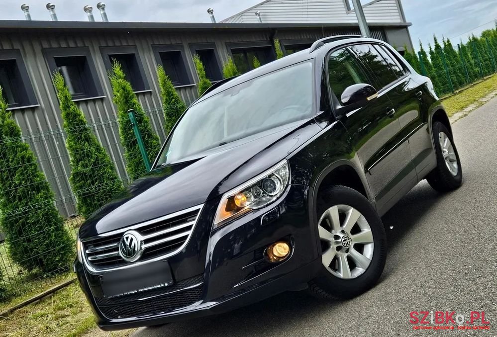 2009' Volkswagen Tiguan photo #2