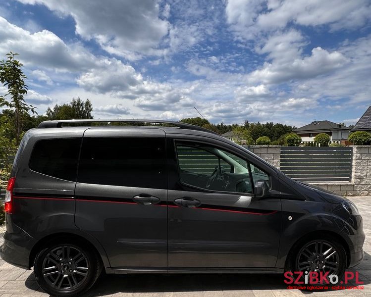 2020' Ford Tourneo Courier 1.5 Tdci Sport photo #1