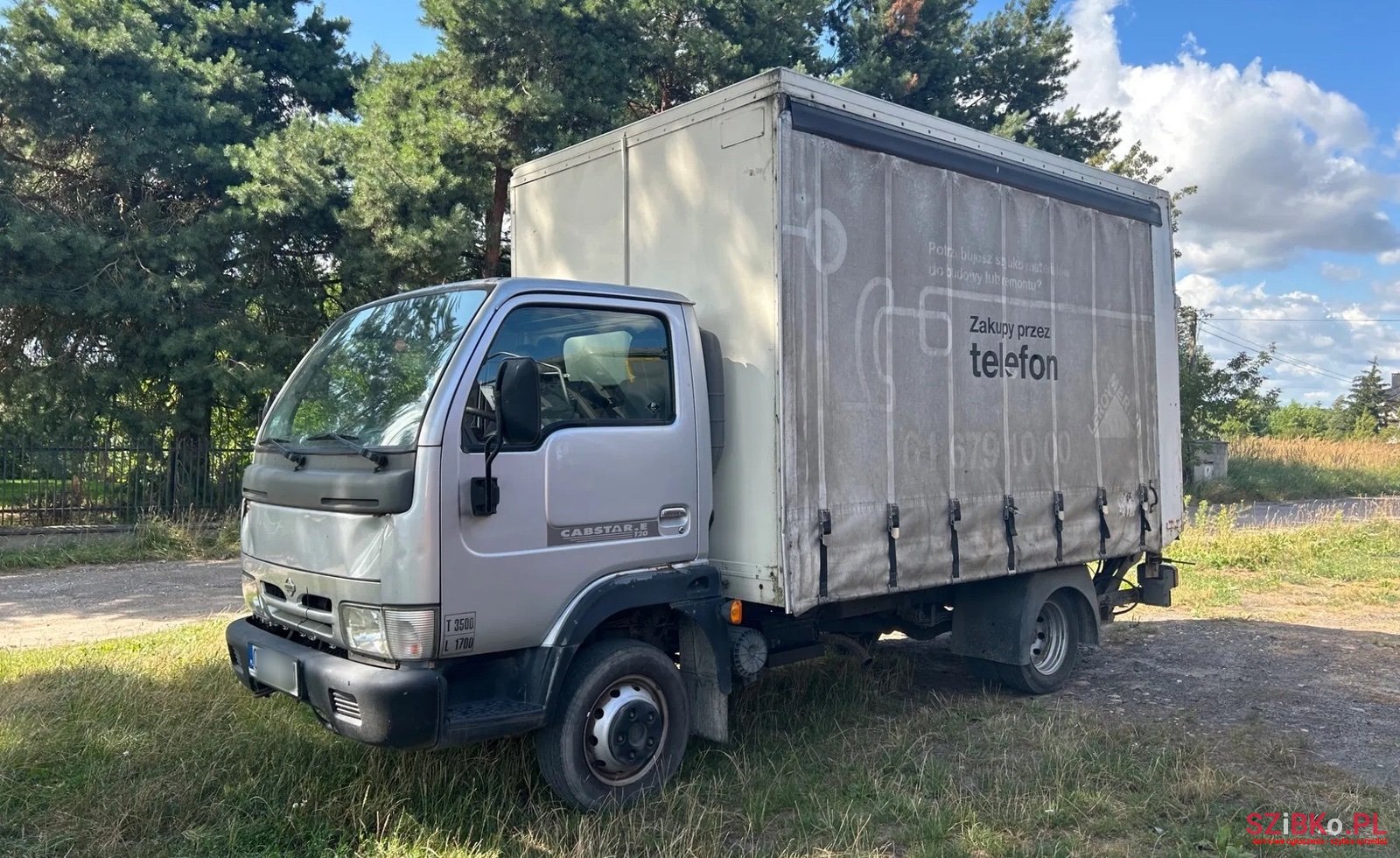 2006' Nissan Cabstar photo #1