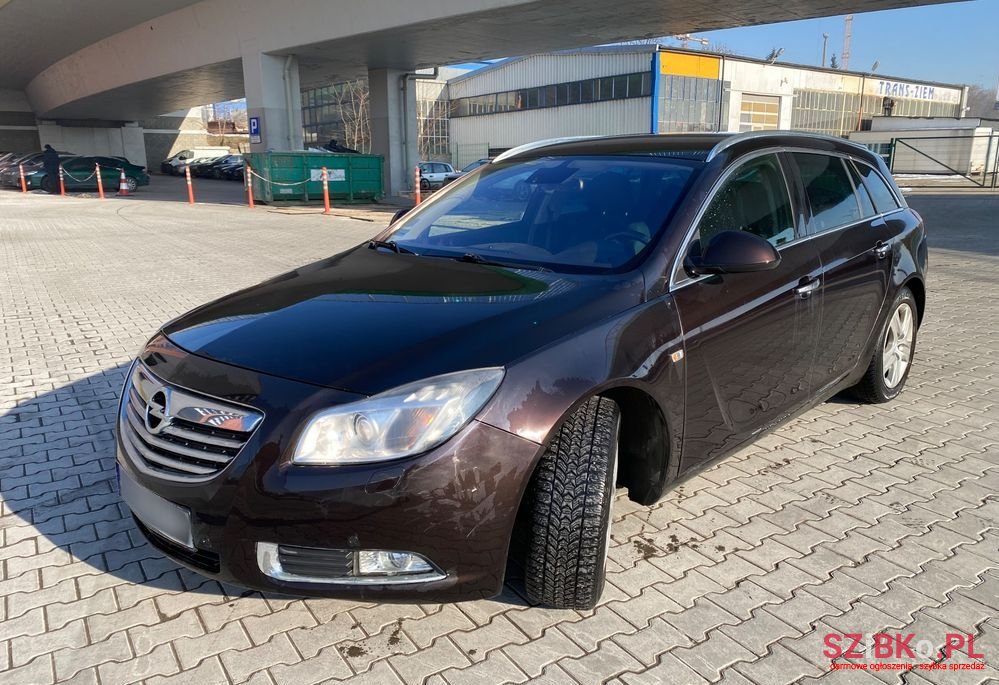2011' Opel Insignia 1.6 T Sport photo #1