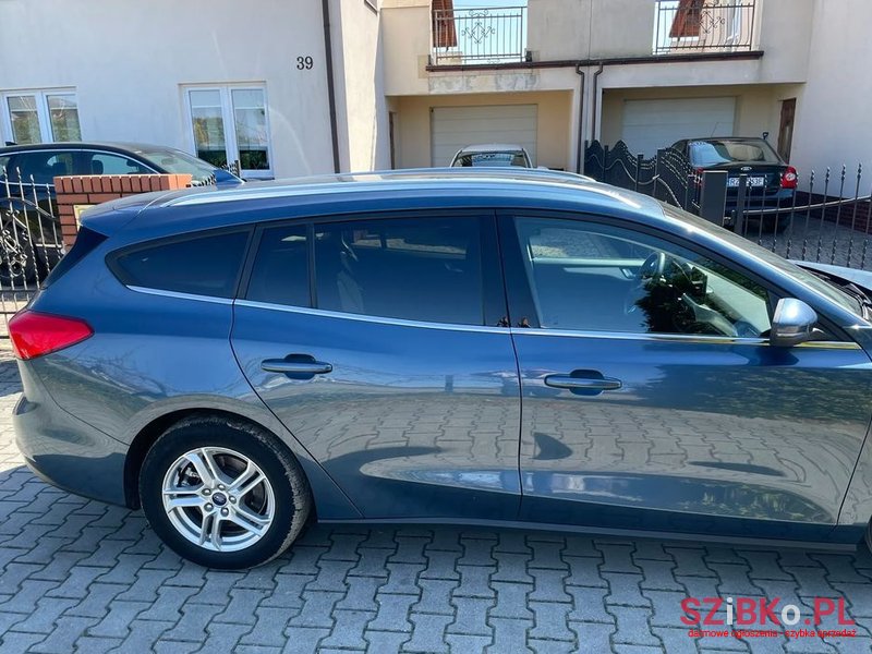 2021' Ford Focus photo #2