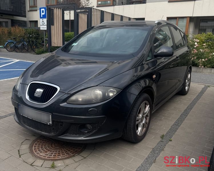 2008' SEAT Altea XL photo #6