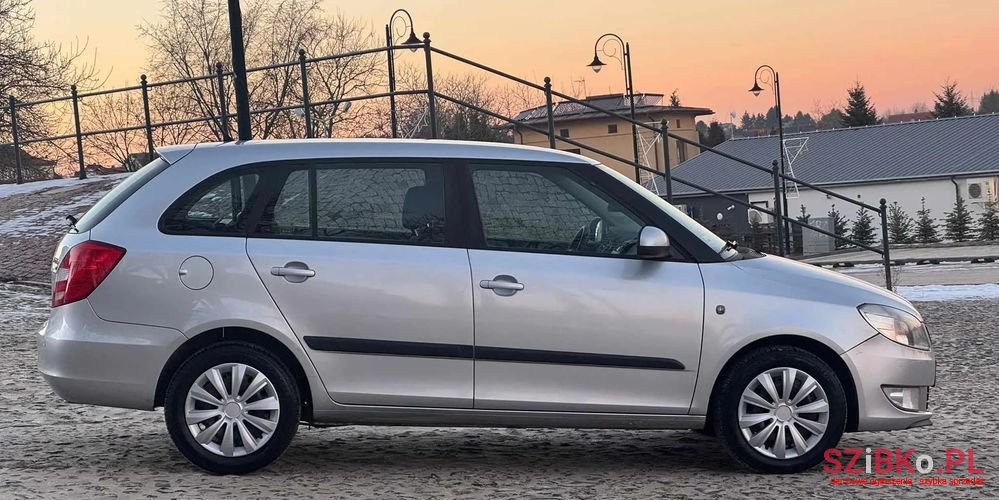 2010' Skoda Fabia 1.2 Tsi Fresh Plus photo #5