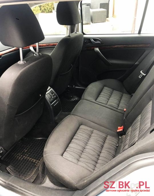 2010' Skoda Octavia photo #6