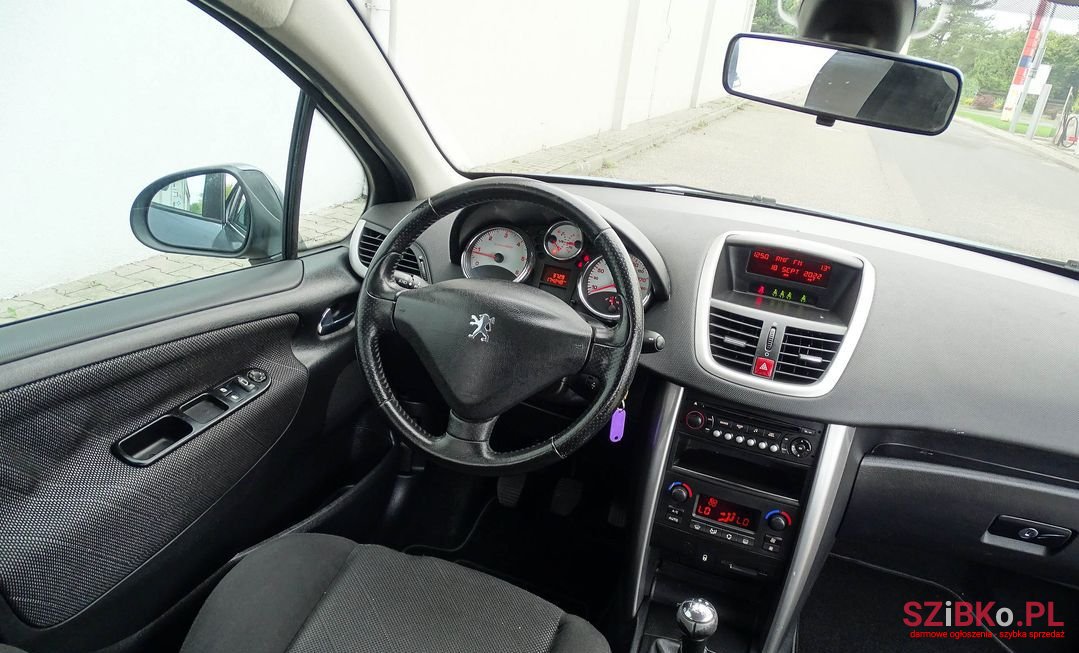 2007' Peugeot 207 photo #5
