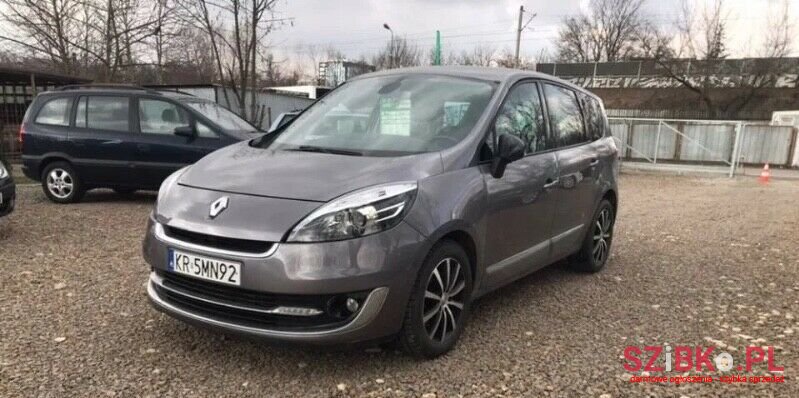 2012' Renault Scenic photo #1