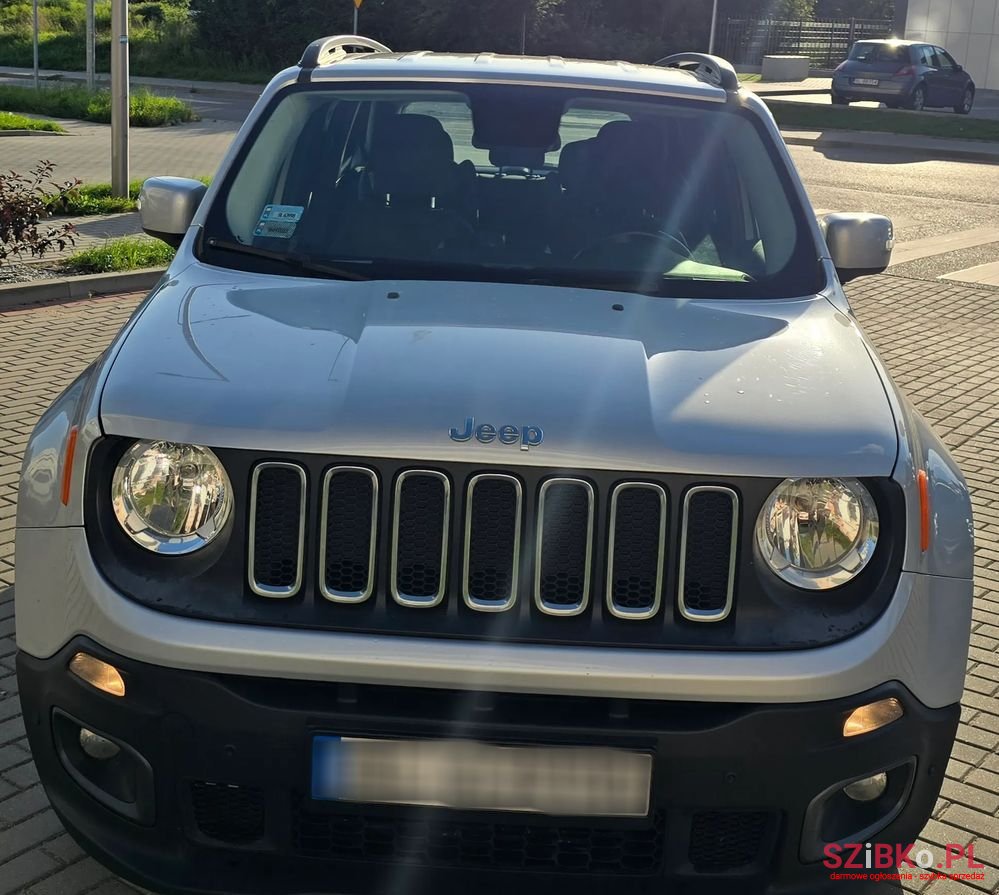 2014' Jeep Renegade photo #2
