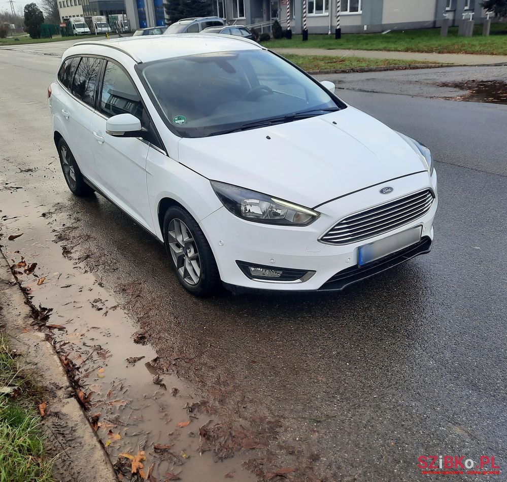 2016' Ford Focus photo #3