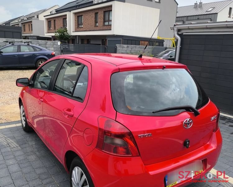 2008' Toyota Yaris 1.3 Vvt-I Sol photo #4