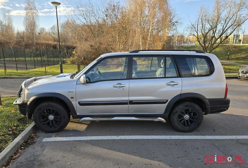 2005' Suzuki Grand Vitara 2.0 Hdi photo #2