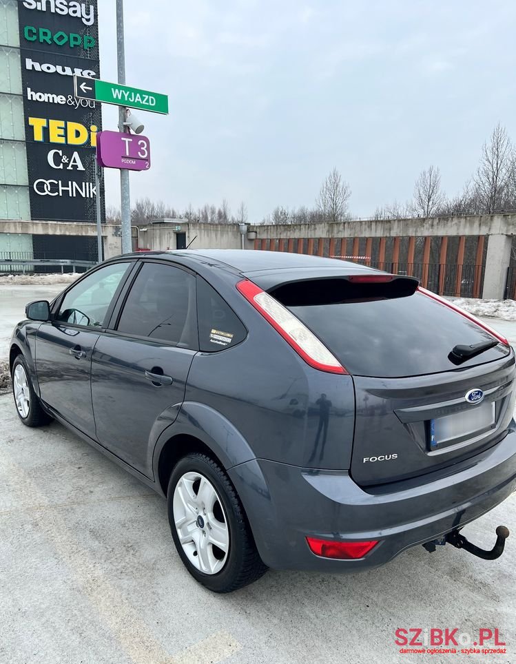 2009' Ford Focus 1.6 Amber X photo #5