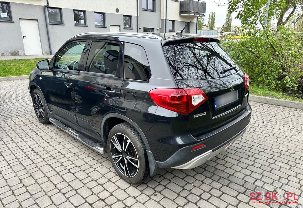 2016' Suzuki Vitara photo #2