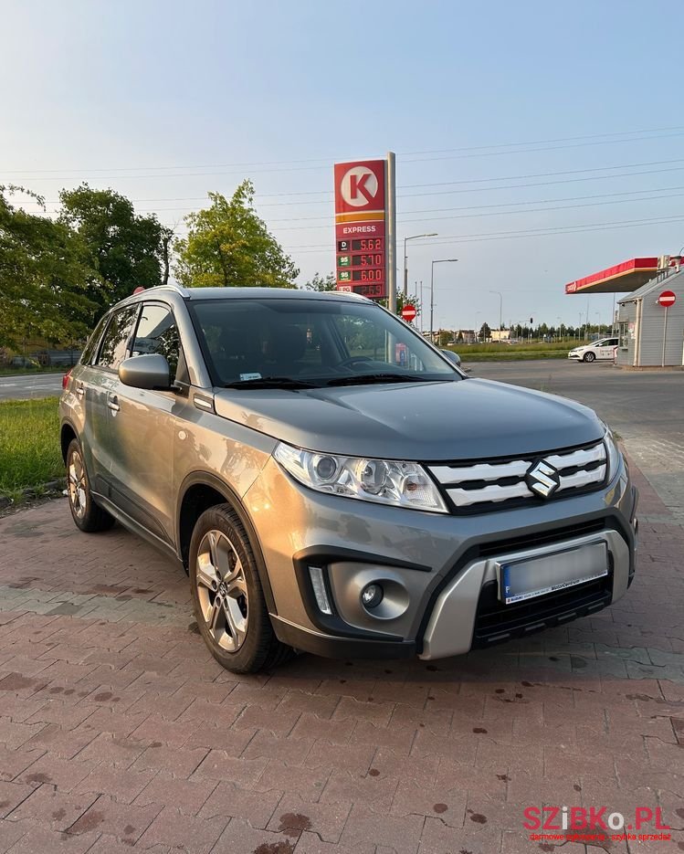 2015' Suzuki Vitara 1.6 Premium 2Wd photo #5