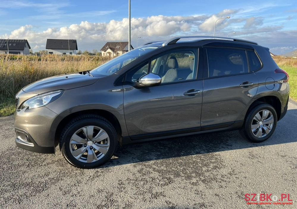 2017' Peugeot 2008 82 Vti Allure photo #4