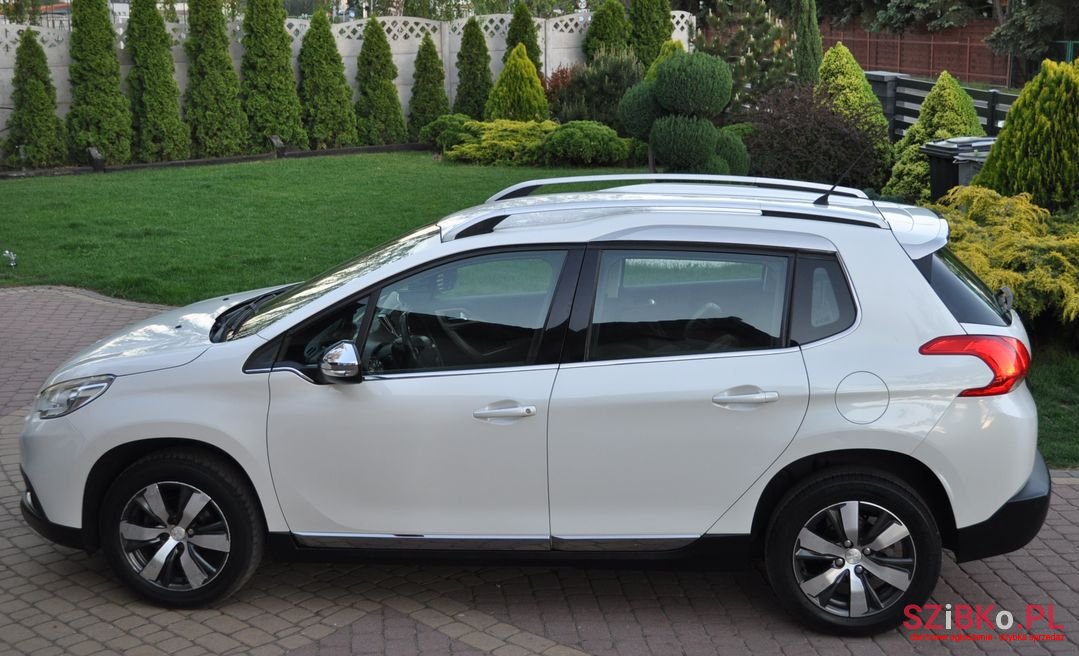 2014' Peugeot 2008 photo #5