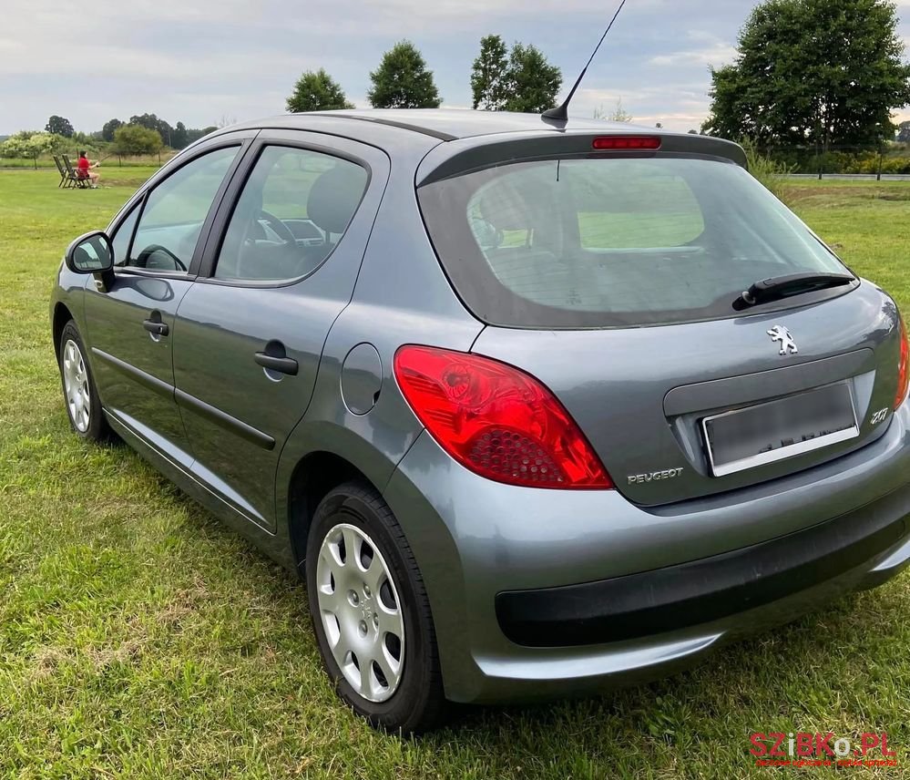 2009' Peugeot 207 photo #4