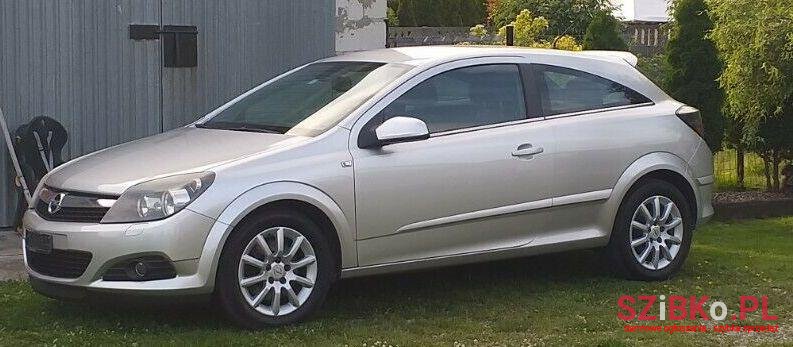 2008' Opel Astra photo #1