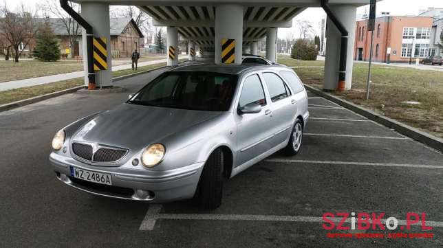2000' Lancia Lybra photo #1
