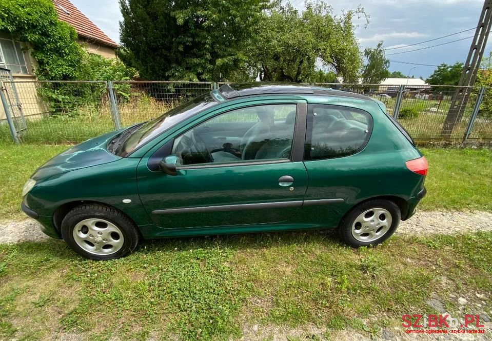 2001' Peugeot 206 photo #3