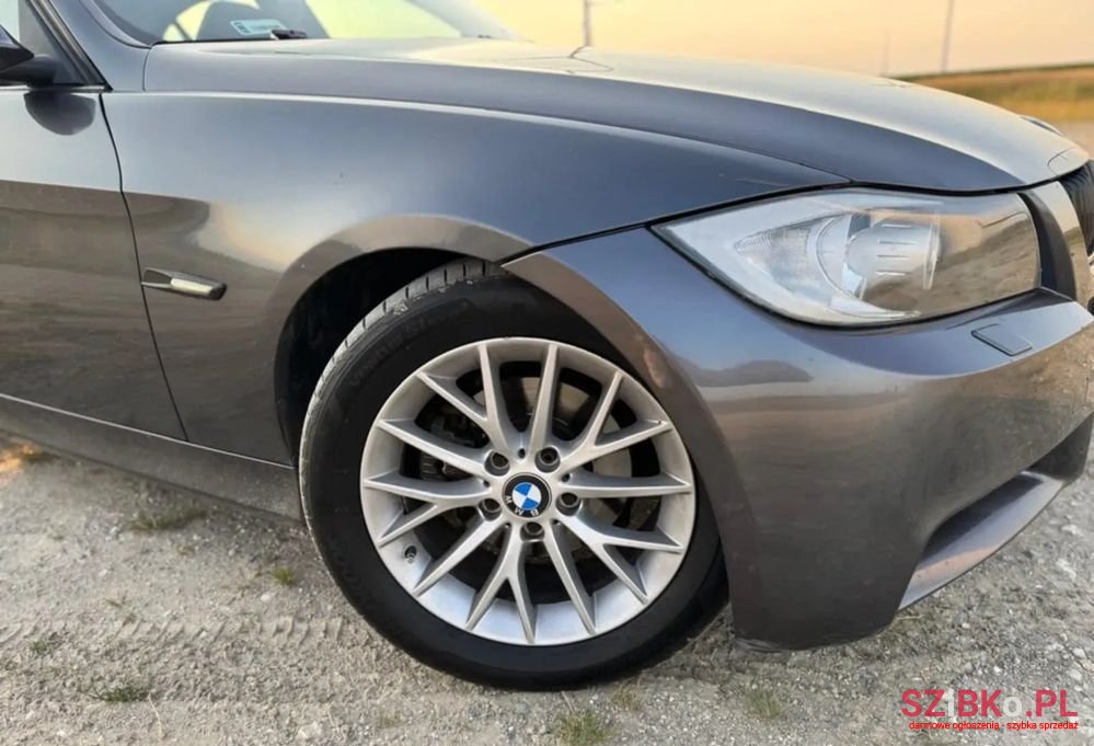 2006' BMW 3 Series photo #6