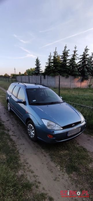 2000' Ford Focus photo #5