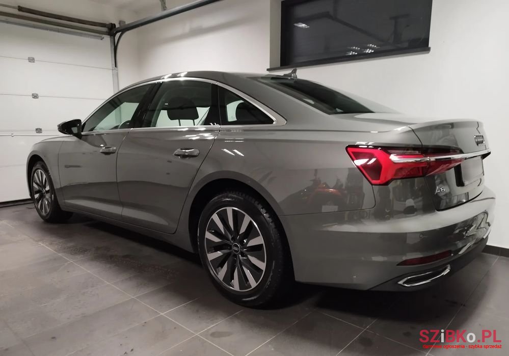 2022' Audi A6 S Tronic photo #3