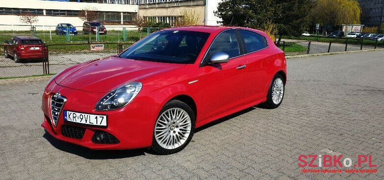 2012' Alfa Romeo Giulietta photo #1
