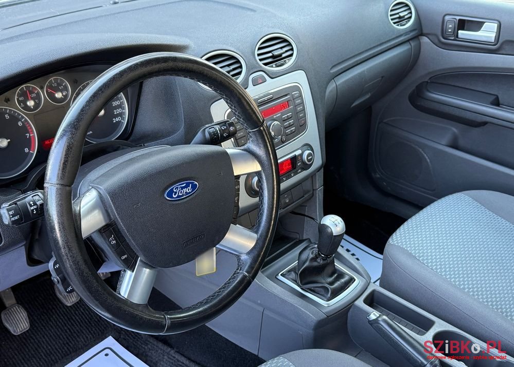 2008' Ford Focus photo #5