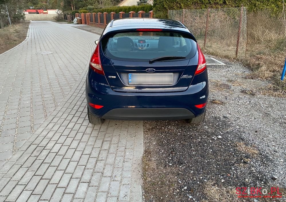 2009' Ford Fiesta photo #5