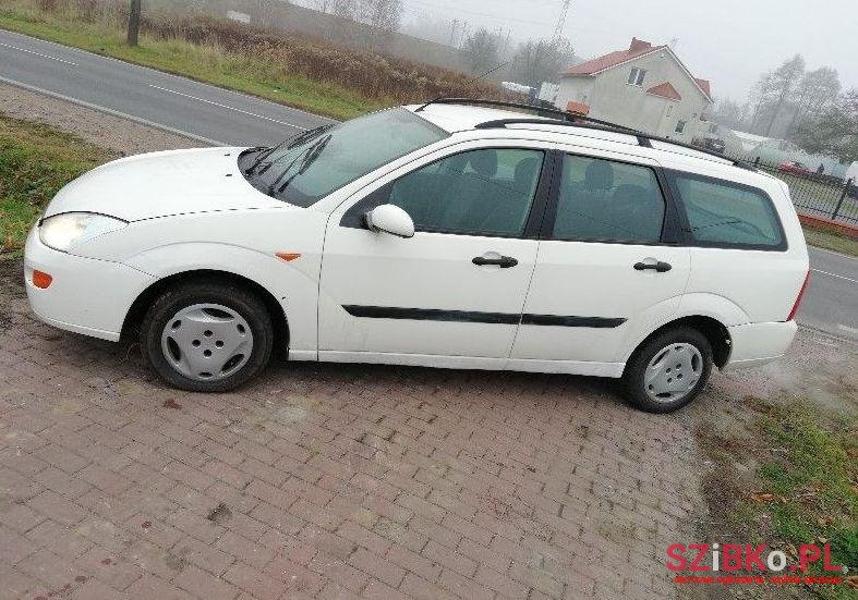 2001' Ford Focus photo #2