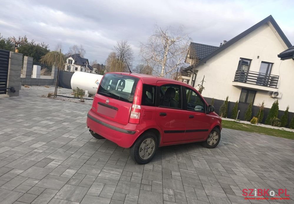 2010' Fiat Panda photo #4