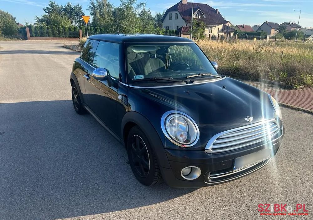 2009' MINI Cooper photo #1