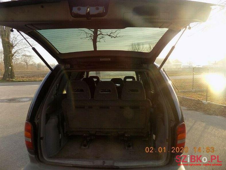 1998' Chrysler Voyager photo #3
