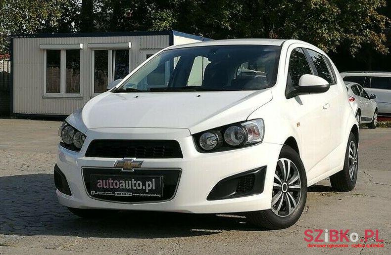 2013' Chevrolet Aveo photo #2
