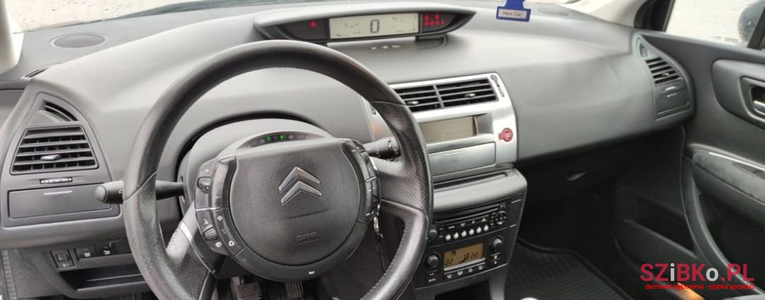 2009' Citroen C4 photo #5